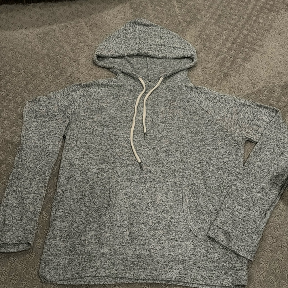 Gray knit sweater hoodie with pockets size M